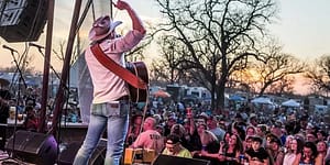 Mark Powell plays live
