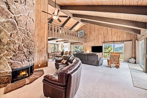 VRBO 2881300 Living Room