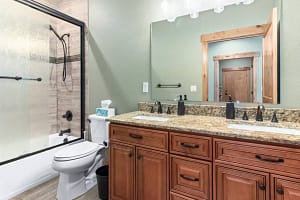 VRBO 2485719 bath