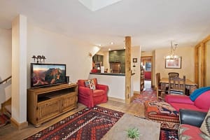 VRBO 4794099 Living Room