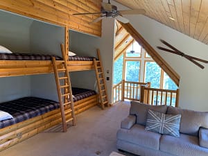 VRBO 162804 bunk room