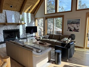 VRBO 162804 living room
