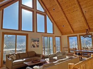 VRBO 162804 living room